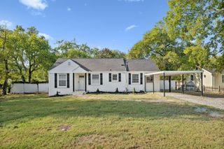 606 Blackstone Ave, Madison, TN 37115