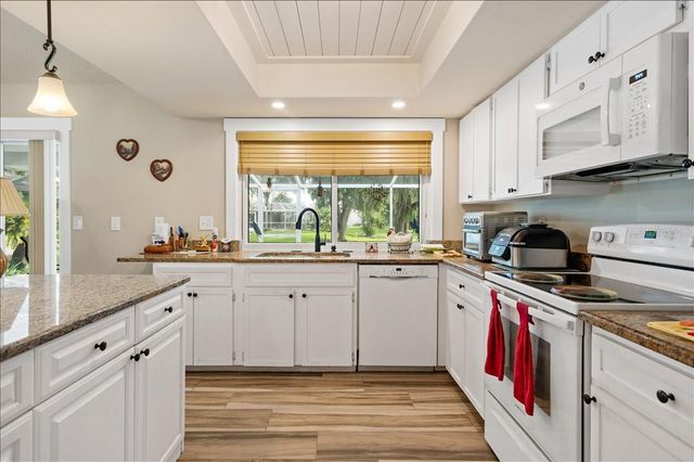 5438 DOMINICA CIRCLE, Sarasota, FL 34233