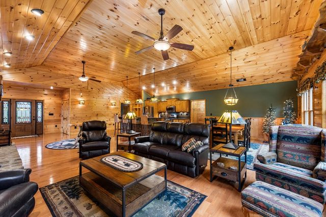 34 Smokey Ridge Lane, Morganton, GA 30560