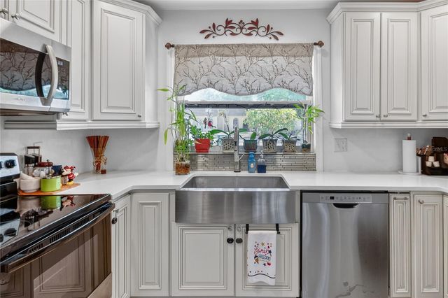 9834 87TH STREET, Seminole, FL 33777