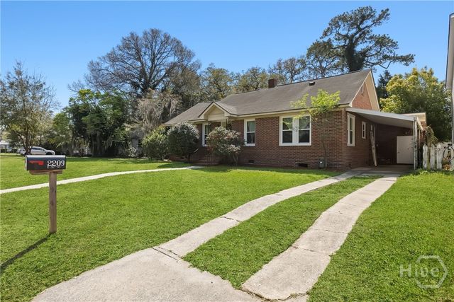 2209 E 37th Street, Savannah, GA 31404