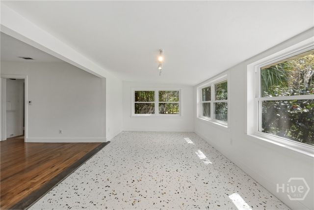 2209 E 37th Street, Savannah, GA 31404