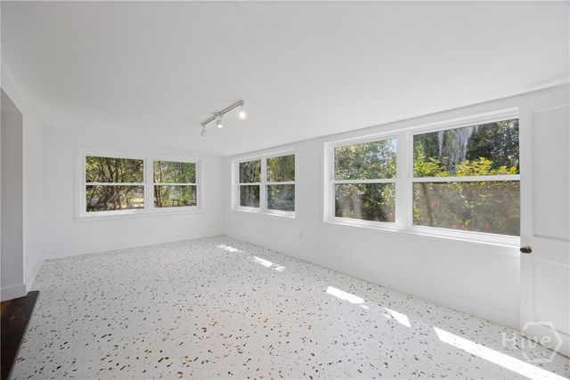 2209 E 37th Street, Savannah, GA 31404