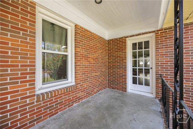 2209 E 37th Street, Savannah, GA 31404