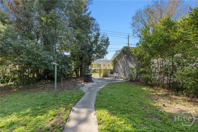 2209 E 37th Street, Savannah, GA 31404