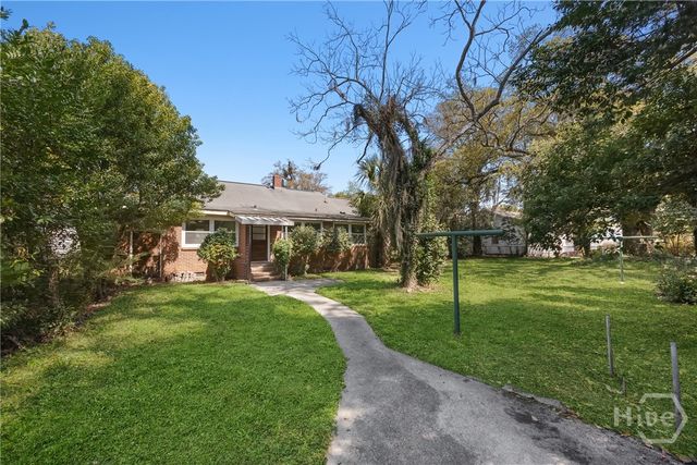 2209 E 37th Street, Savannah, GA 31404