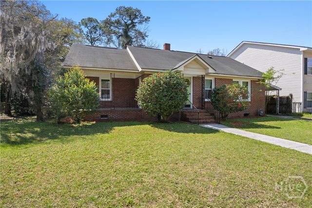 2209 E 37th Street, Savannah, GA 31404