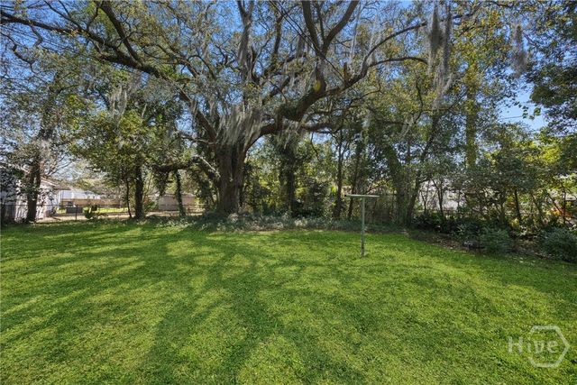 2209 E 37th Street, Savannah, GA 31404