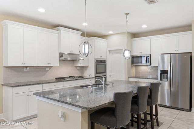 685 CHARTER OAKS Boulevard, Orange Park, FL 32065