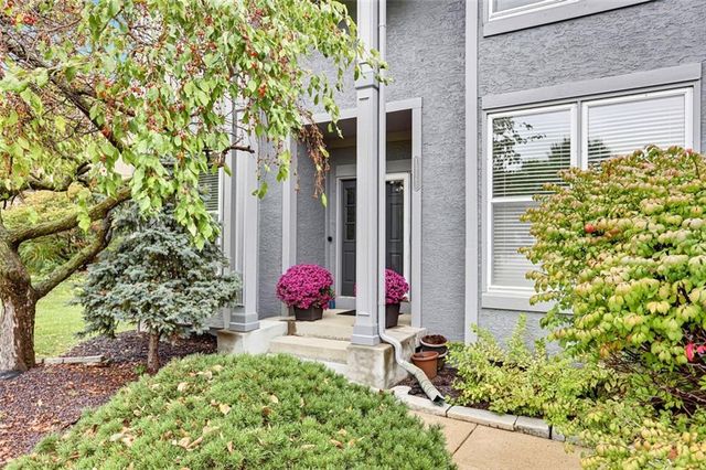 13163 Kessler Street, Overland Park, KS 66213