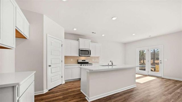 104 White Spruce Way, Newnan, GA 30265