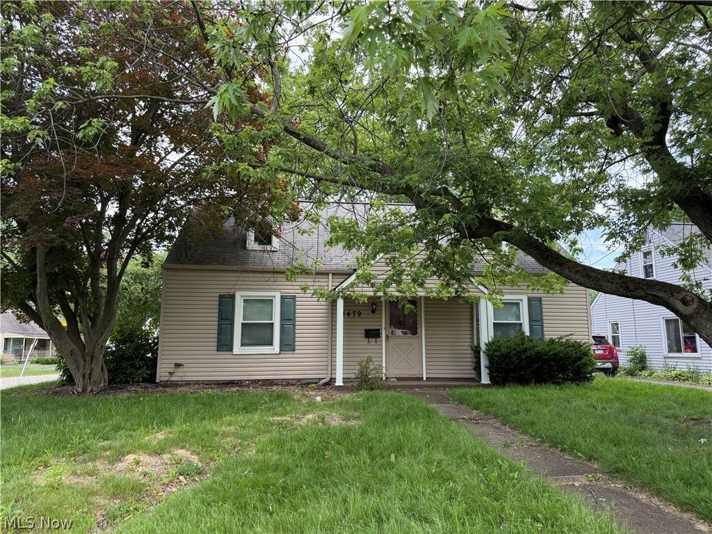 1479 Maplewood Street NE, Warren, OH 44483