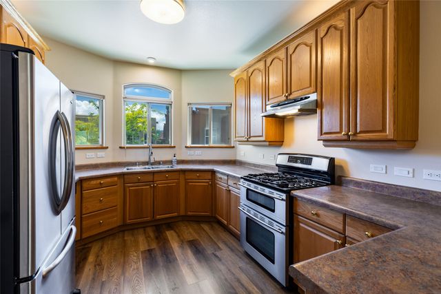 1554 Moki Lane, Santa Fe, NM 87507