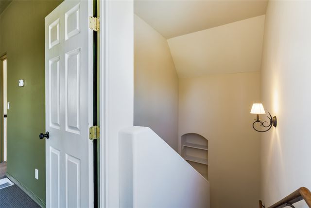 1554 Moki Lane, Santa Fe, NM 87507