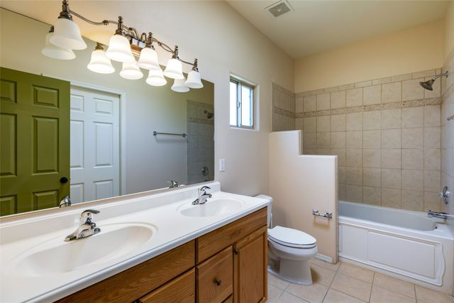 1554 Moki Lane, Santa Fe, NM 87507