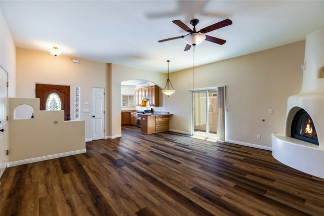 1554 Moki Lane, Santa Fe, NM 87507