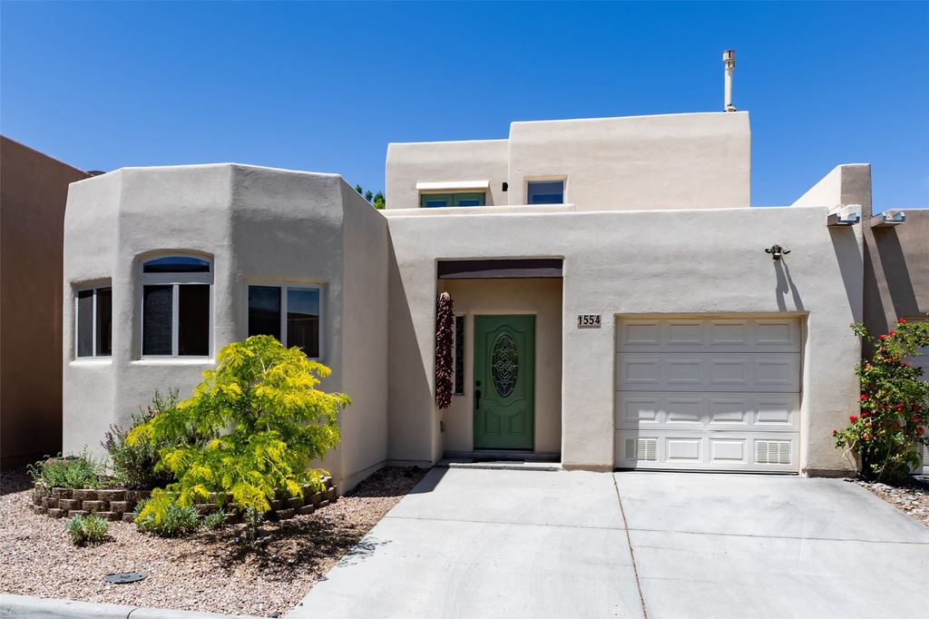 1554 Moki Lane, Santa Fe, NM 87507