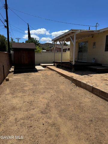 38820 Juniper Tree Road, Palmdale, CA 93551