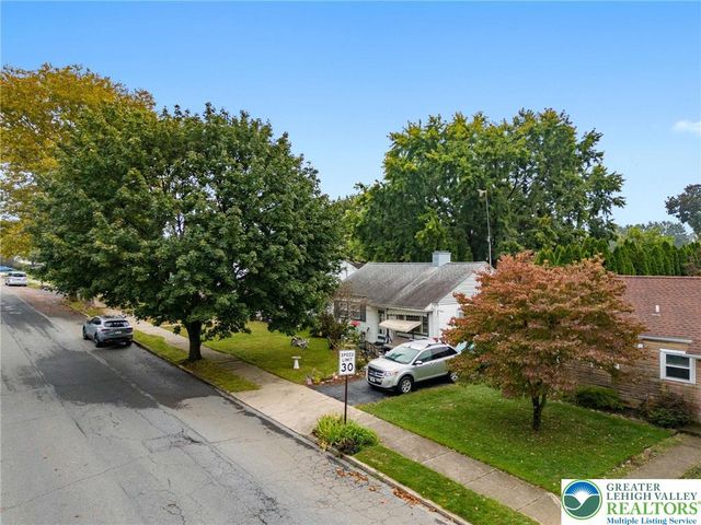 1710 North Boulevard, Bethlehem City, PA 18017