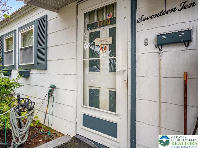 1710 North Boulevard, Bethlehem City, PA 18017