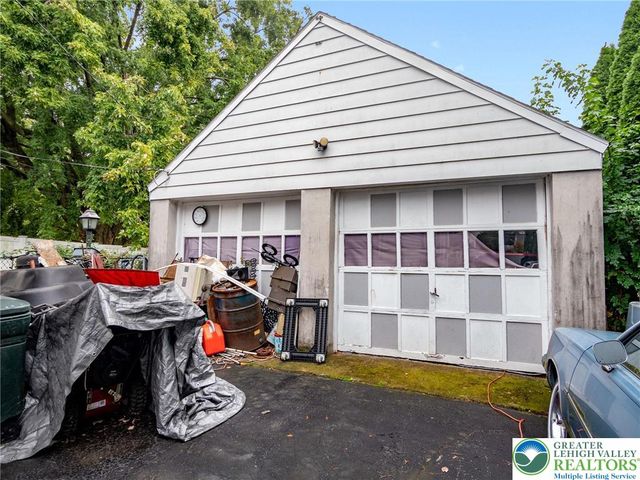 1710 North Boulevard, Bethlehem City, PA 18017