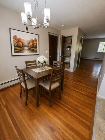 606 South 606 A, Waltham, MA 02453