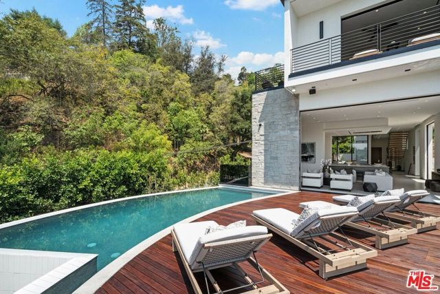 1200 Angelo Drive, Beverly Hills, CA 90210