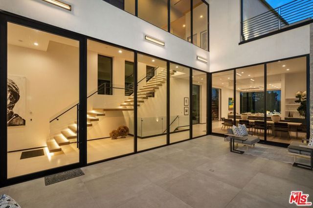 1200 Angelo Drive, Beverly Hills, CA 90210