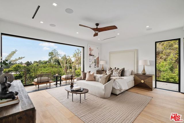 1200 Angelo Drive, Beverly Hills, CA 90210