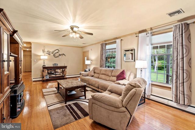 612 DOUBLE WOODS RD, Langhorne, PA 19047