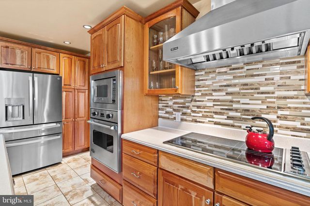 612 DOUBLE WOODS RD, Langhorne, PA 19047
