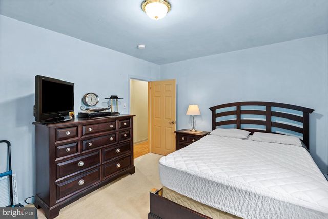612 DOUBLE WOODS RD, Langhorne, PA 19047