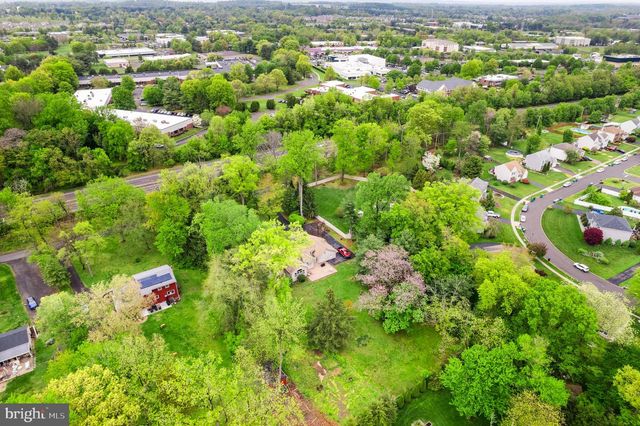 612 DOUBLE WOODS RD, Langhorne, PA 19047