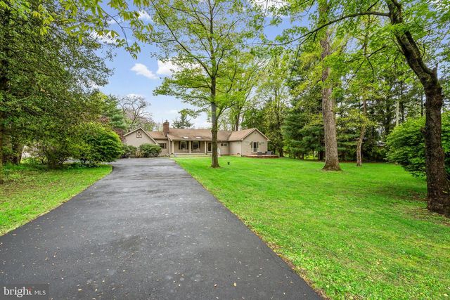 612 DOUBLE WOODS RD, Langhorne, PA 19047