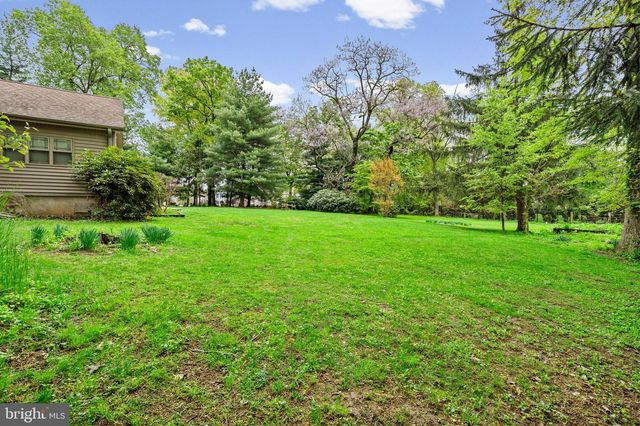 612 DOUBLE WOODS RD, Langhorne, PA 19047