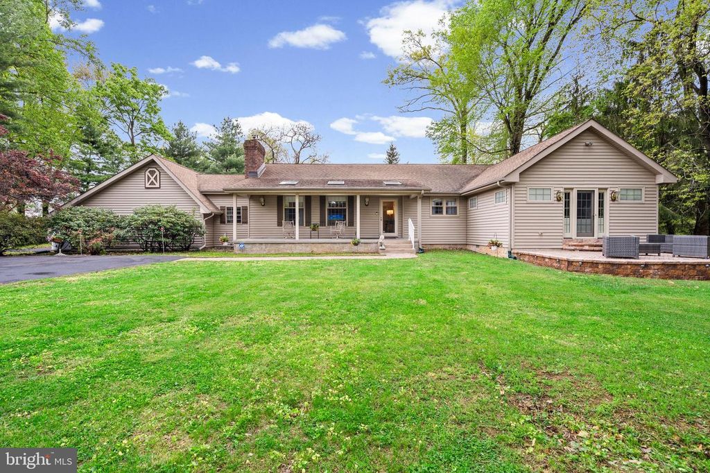 612 DOUBLE WOODS RD, Langhorne, PA 19047