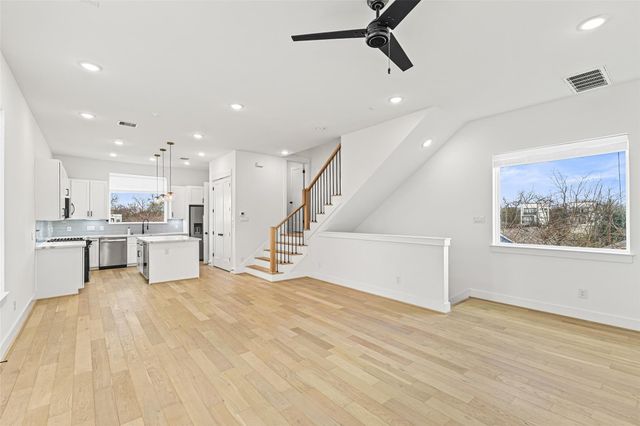 2811 Anita Street, Houston, TX 77004