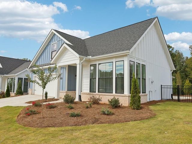 200 Persimmon Drive, Holly Springs, GA 30115