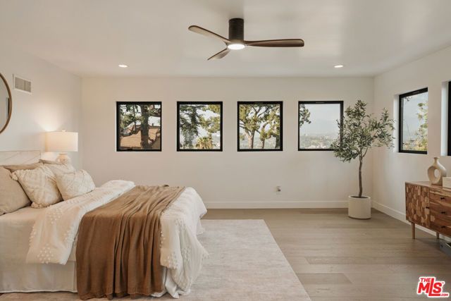 2474 Silver Ridge Avenue, Los Angeles, CA 90039