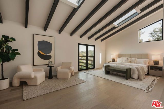 2474 Silver Ridge Avenue, Los Angeles, CA 90039