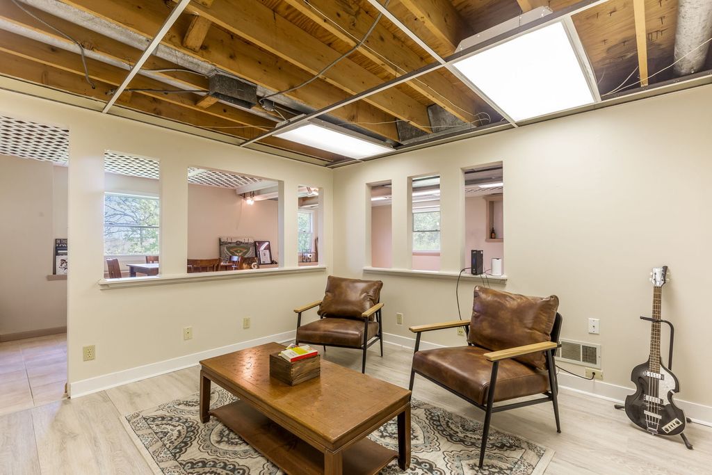 Image 20 of property listing at 1126 Crane Drive, Sleepy Hollow, IL 60118