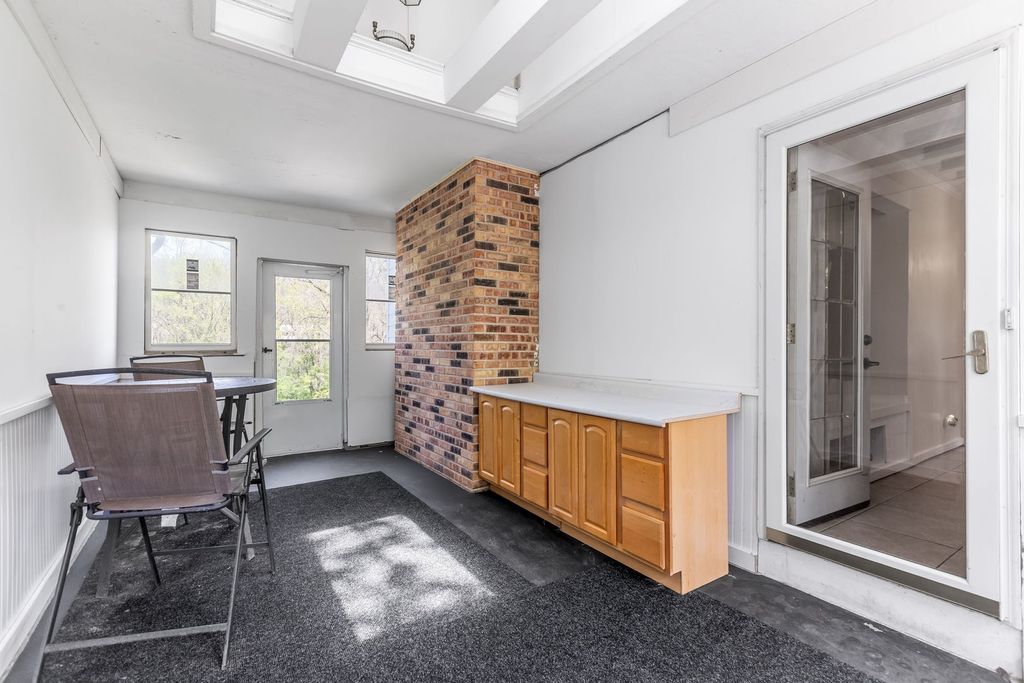 Image 22 of property listing at 1126 Crane Drive, Sleepy Hollow, IL 60118