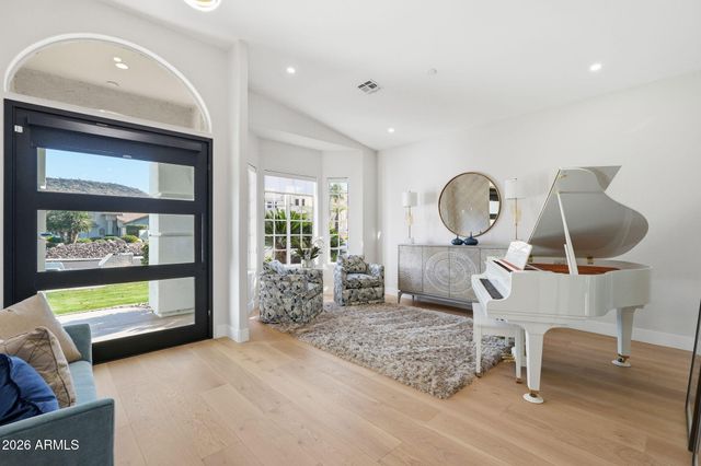 21480 N 56TH Avenue, Glendale, AZ 85308