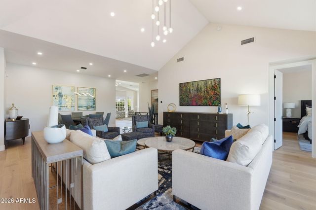 21480 N 56TH Avenue, Glendale, AZ 85308