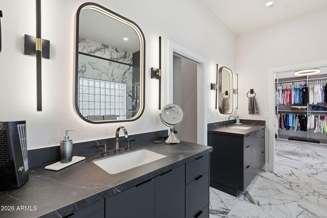 21480 N 56TH Avenue, Glendale, AZ 85308