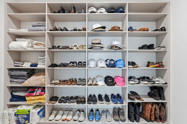 21480 N 56TH Avenue, Glendale, AZ 85308