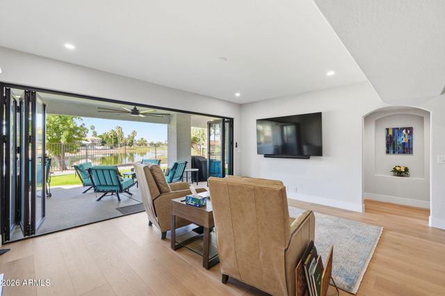 21480 N 56TH Avenue, Glendale, AZ 85308