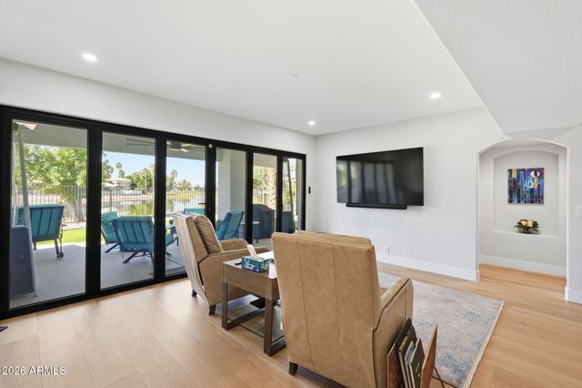 21480 N 56TH Avenue, Glendale, AZ 85308