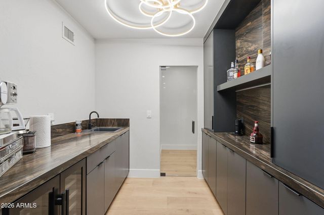 21480 N 56TH Avenue, Glendale, AZ 85308