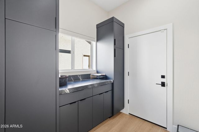 21480 N 56TH Avenue, Glendale, AZ 85308